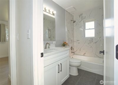 10746 63rd Avenue S, Seattle, WA 98178 - Photo 14