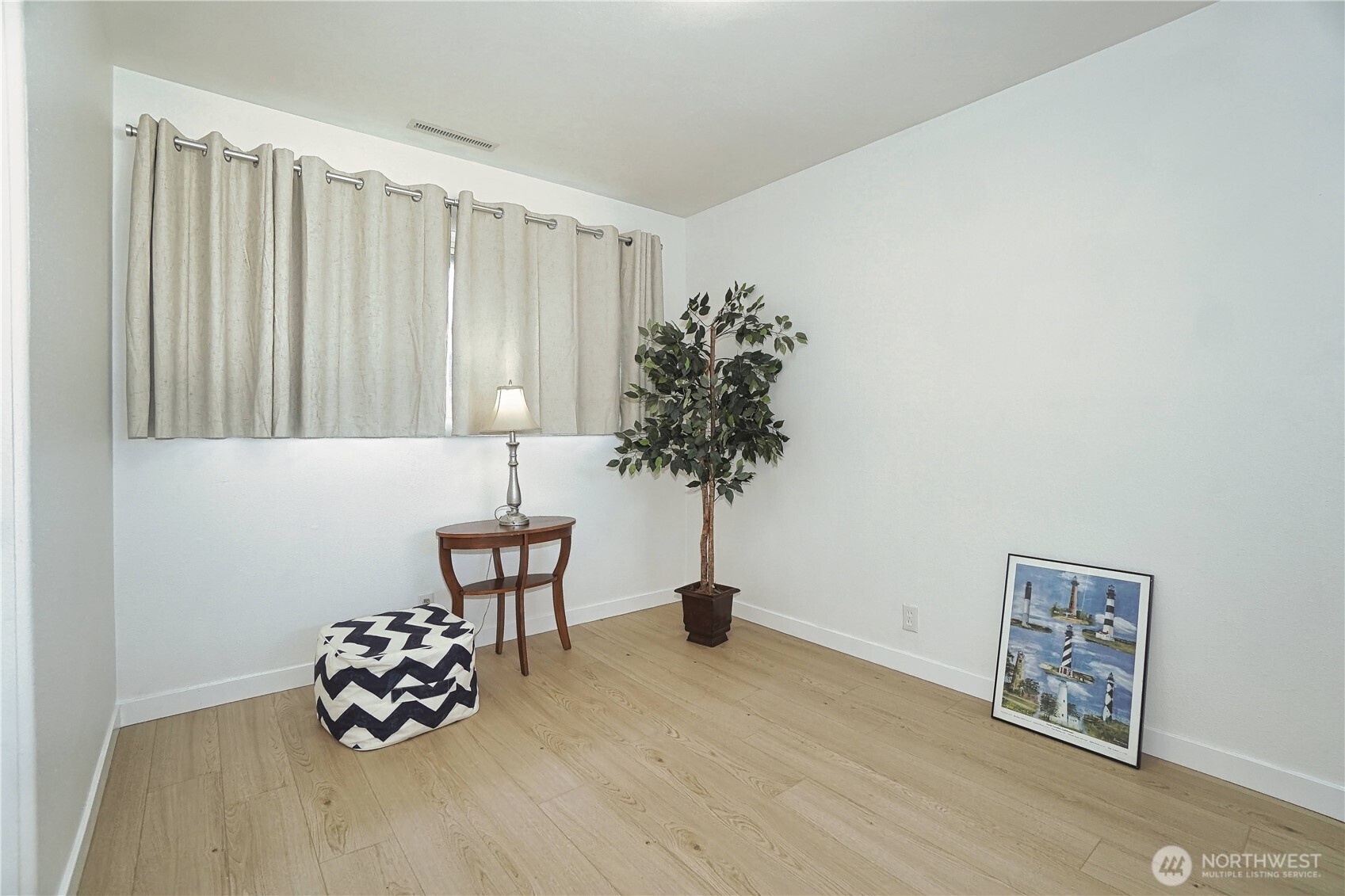 10746 63rd Avenue S, Seattle, WA 98178