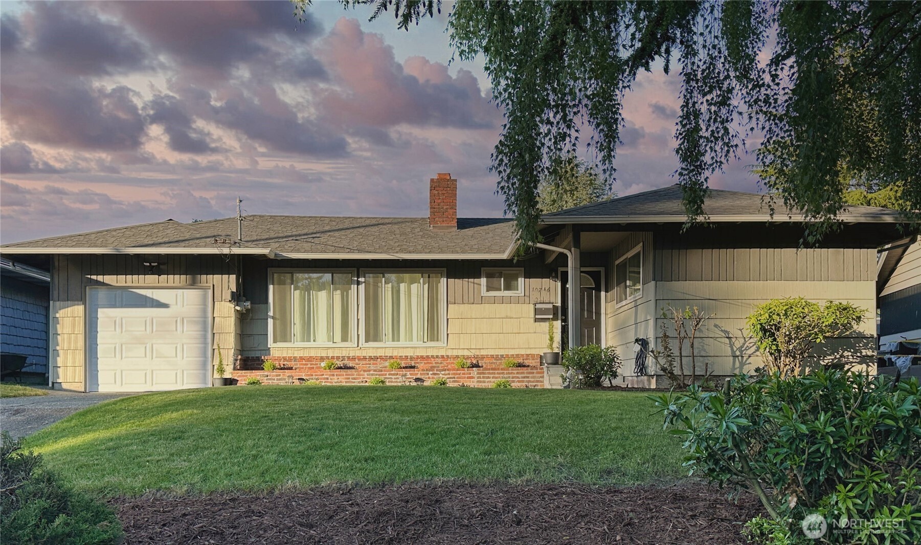 10746 63rd Avenue S, Seattle, WA 98178