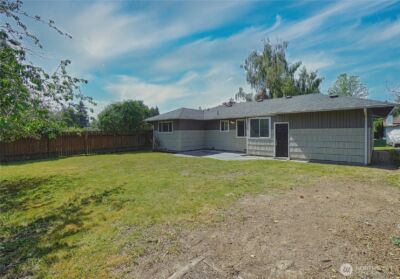 10746 63rd Avenue S, Seattle, WA 98178 - Photo 29