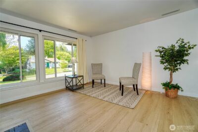 10746 63rd Avenue S, Seattle, WA 98178 - Photo 4