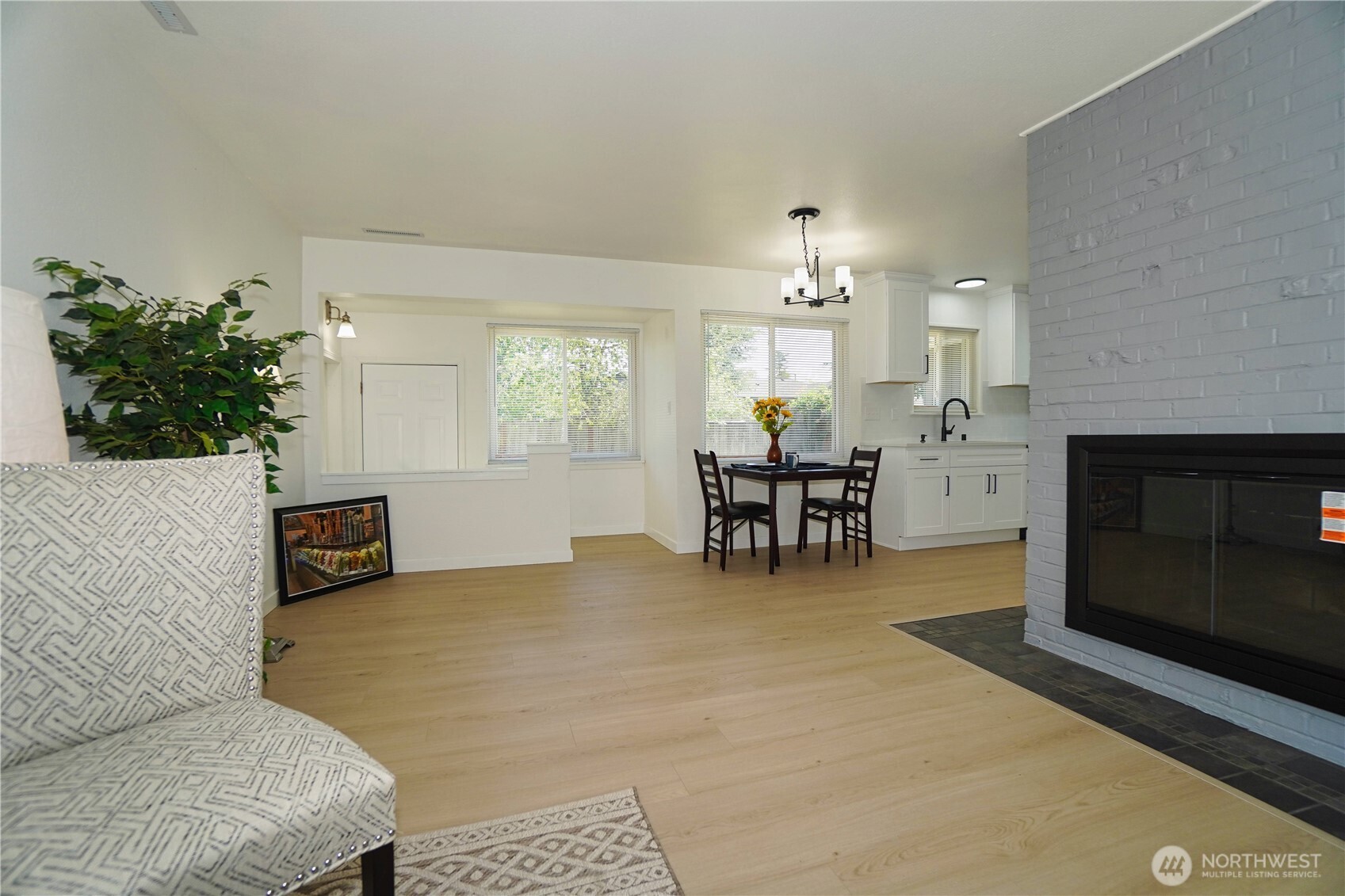 10746 63rd Avenue S, Seattle, WA 98178