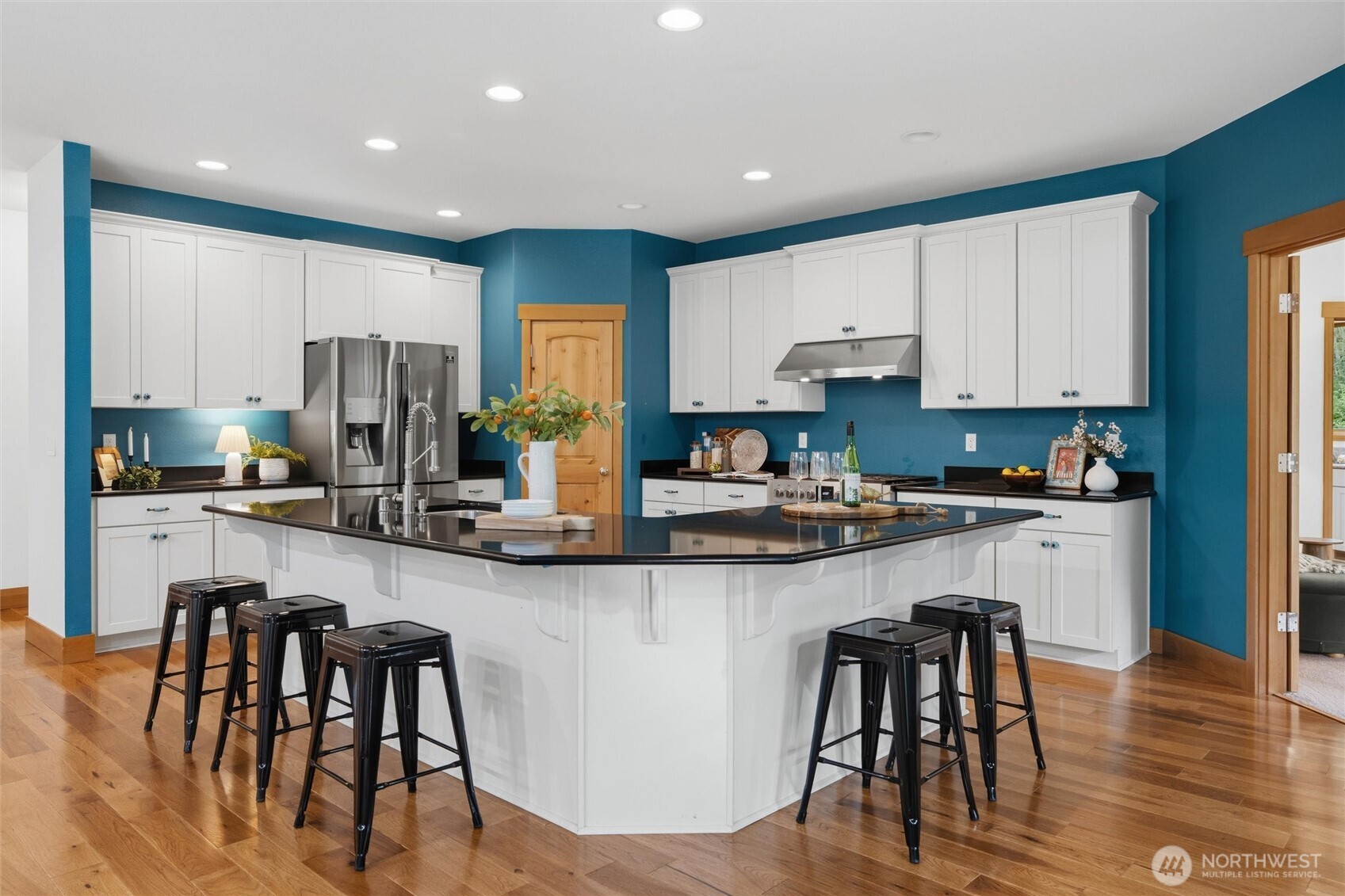 8283 NE 360th Street , Kingston, WA 98346