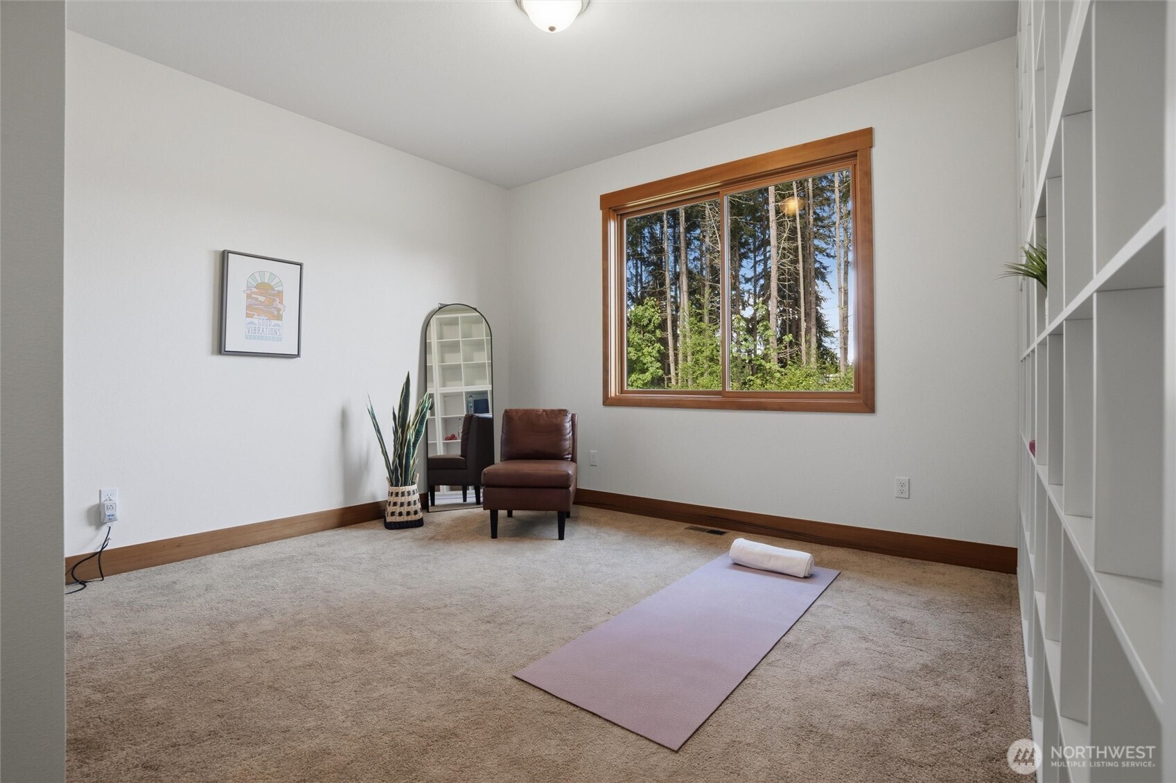 8283 NE 360th Street , Kingston, WA 98346
