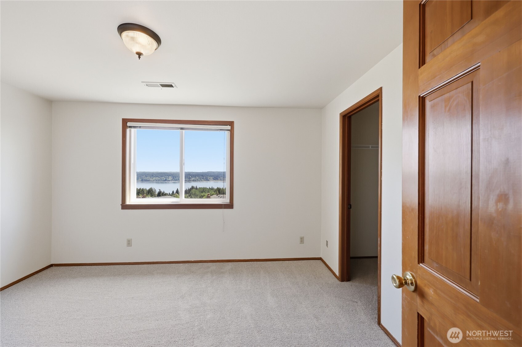 7966 Emery Boulevard NW, Silverdale, WA 98383