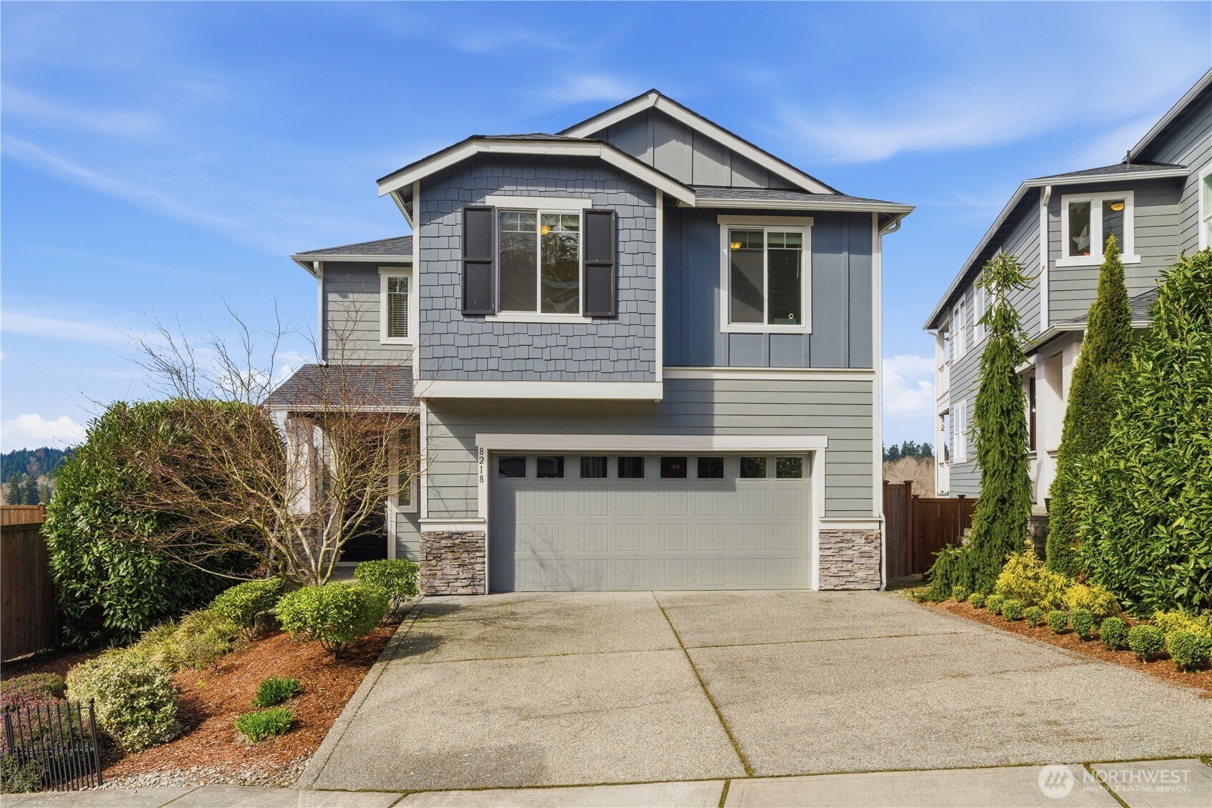 8218 NE 196 Street , Kenmore, WA 98028