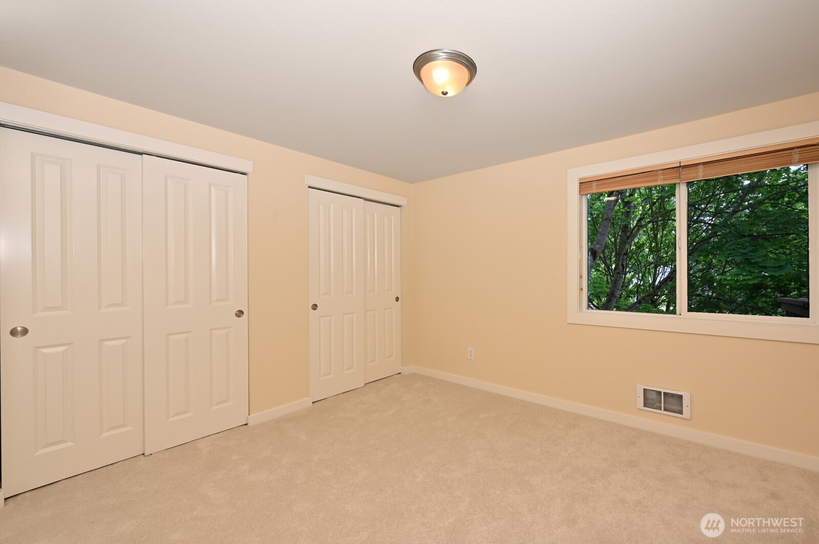 301 W Raye Street #106, Seattle, WA 98119