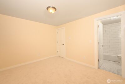 301 W Raye Street #106, Seattle, WA 98119 - Photo 17