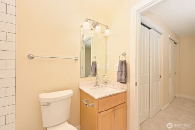 301 W Raye Street #106, Seattle, WA 98119 - Photo 22