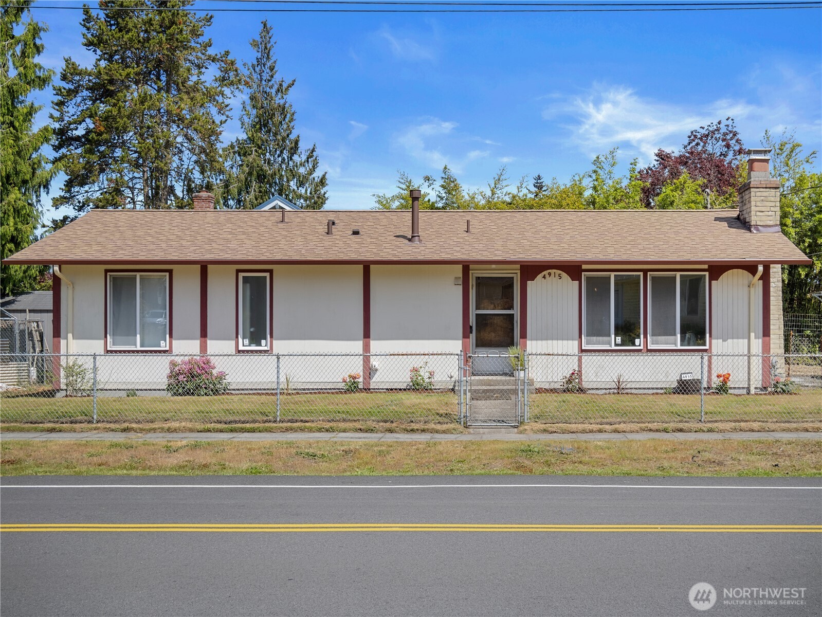 4915 N 37th Street , Tacoma, WA 98407