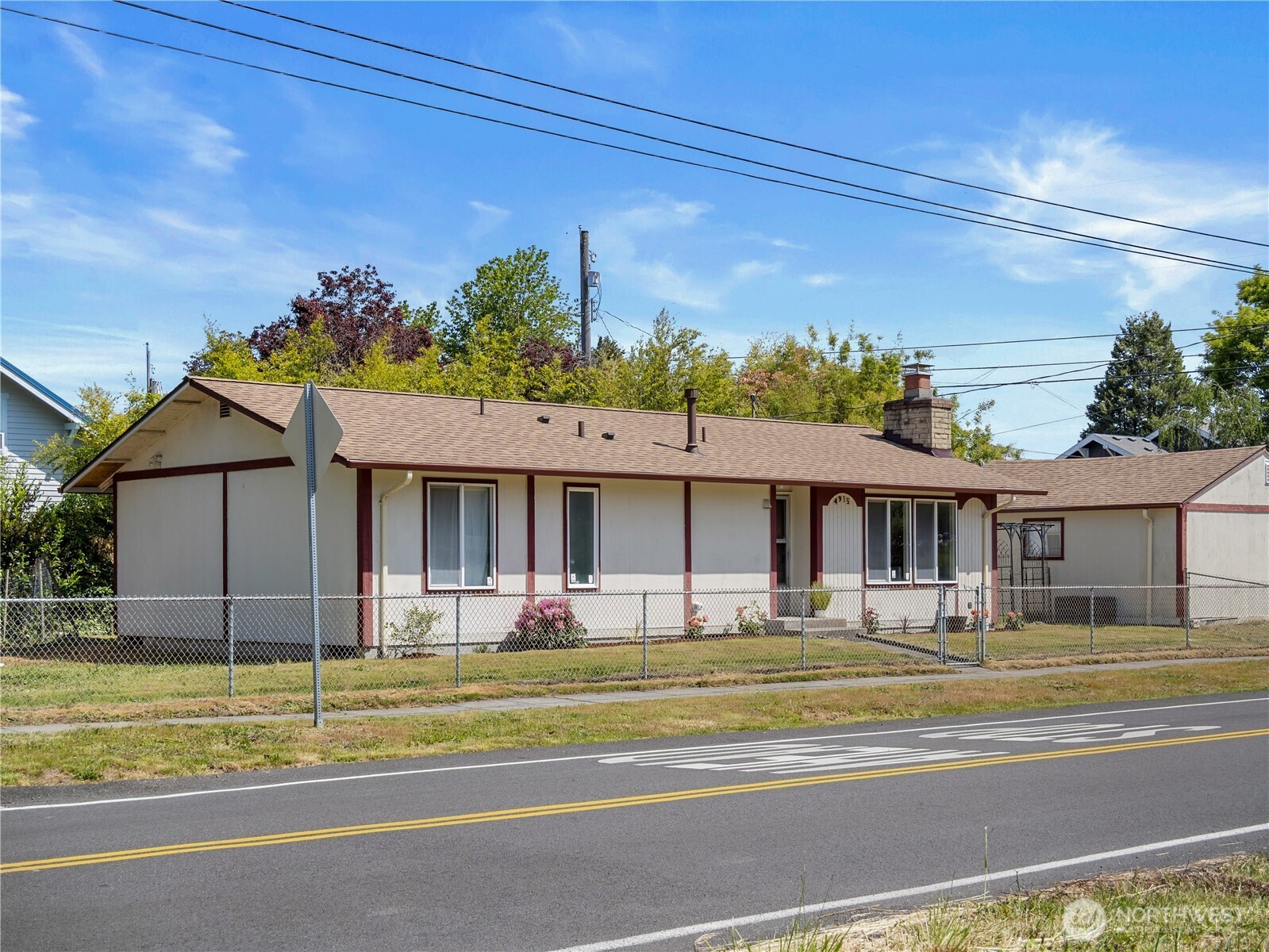 4915 N 37th Street , Tacoma, WA 98407