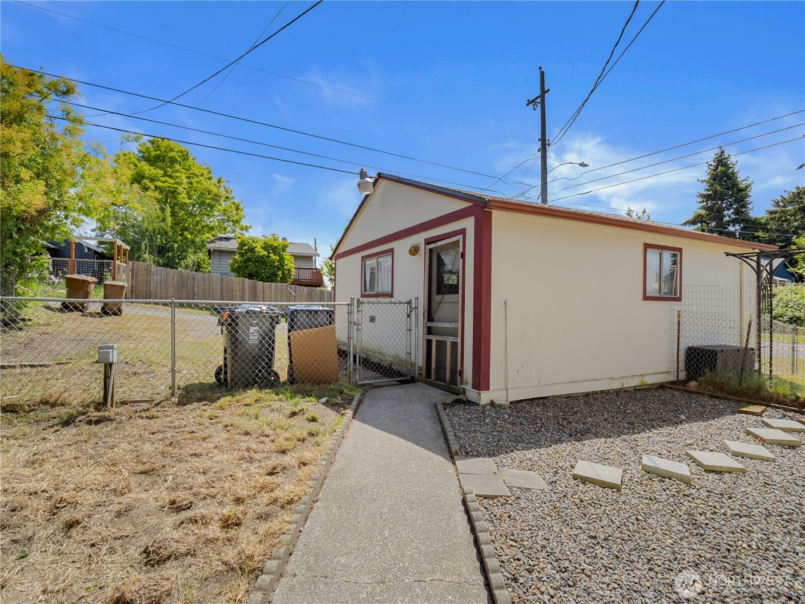 4915 N 37th Street , Tacoma, WA 98407