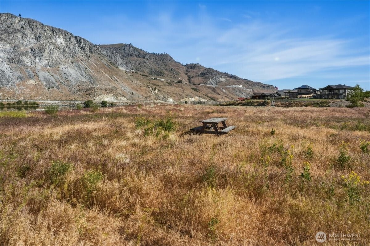 33 S Shore Drive , Orondo, WA 98843