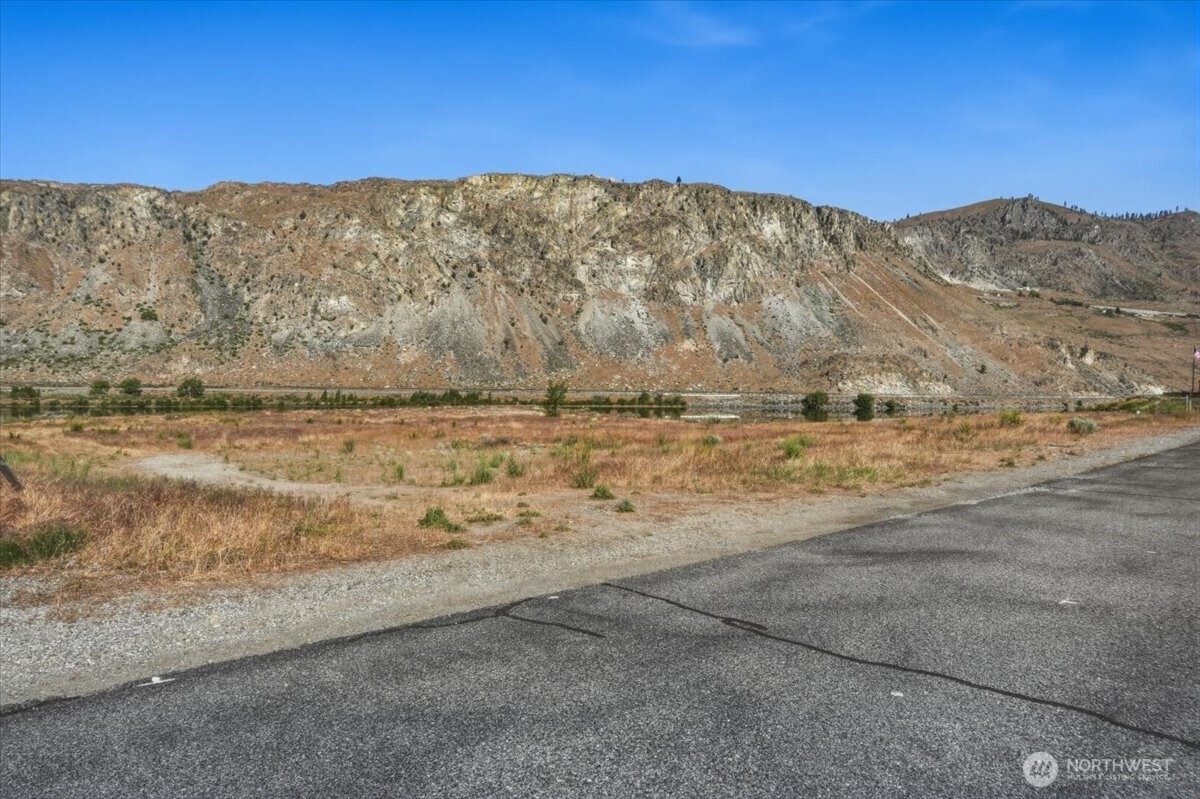 33 S Shore Drive , Orondo, WA 98843