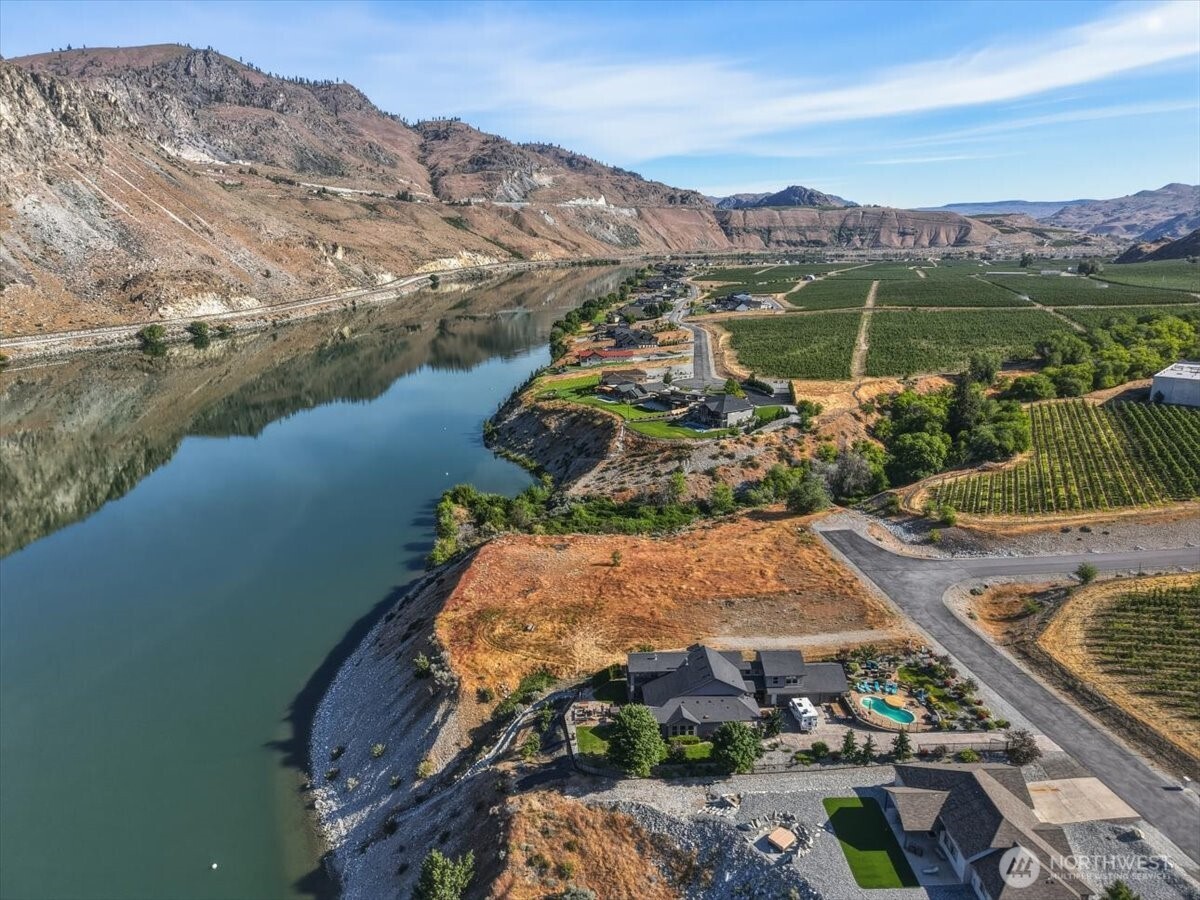 33 S Shore Drive , Orondo, WA 98843