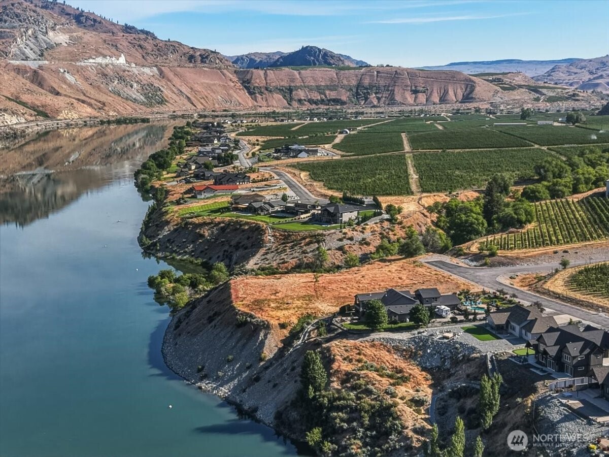 33 S Shore Drive , Orondo, WA 98843