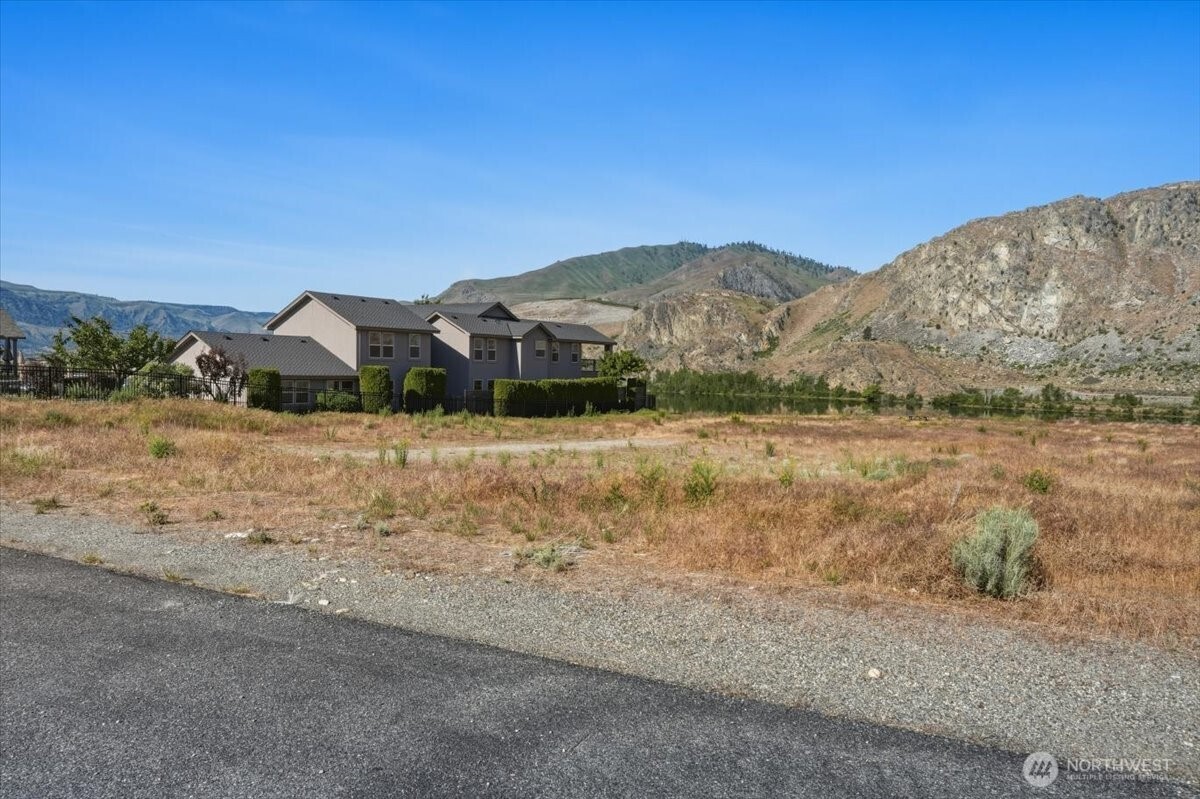 33 S Shore Drive , Orondo, WA 98843