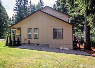 22143 SE Bluewater Drive SE, Yelm, WA 98597 - Photo 2