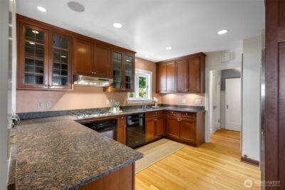 3608 43rd Avenue NE, Seattle, WA 98105 - Photo 12
