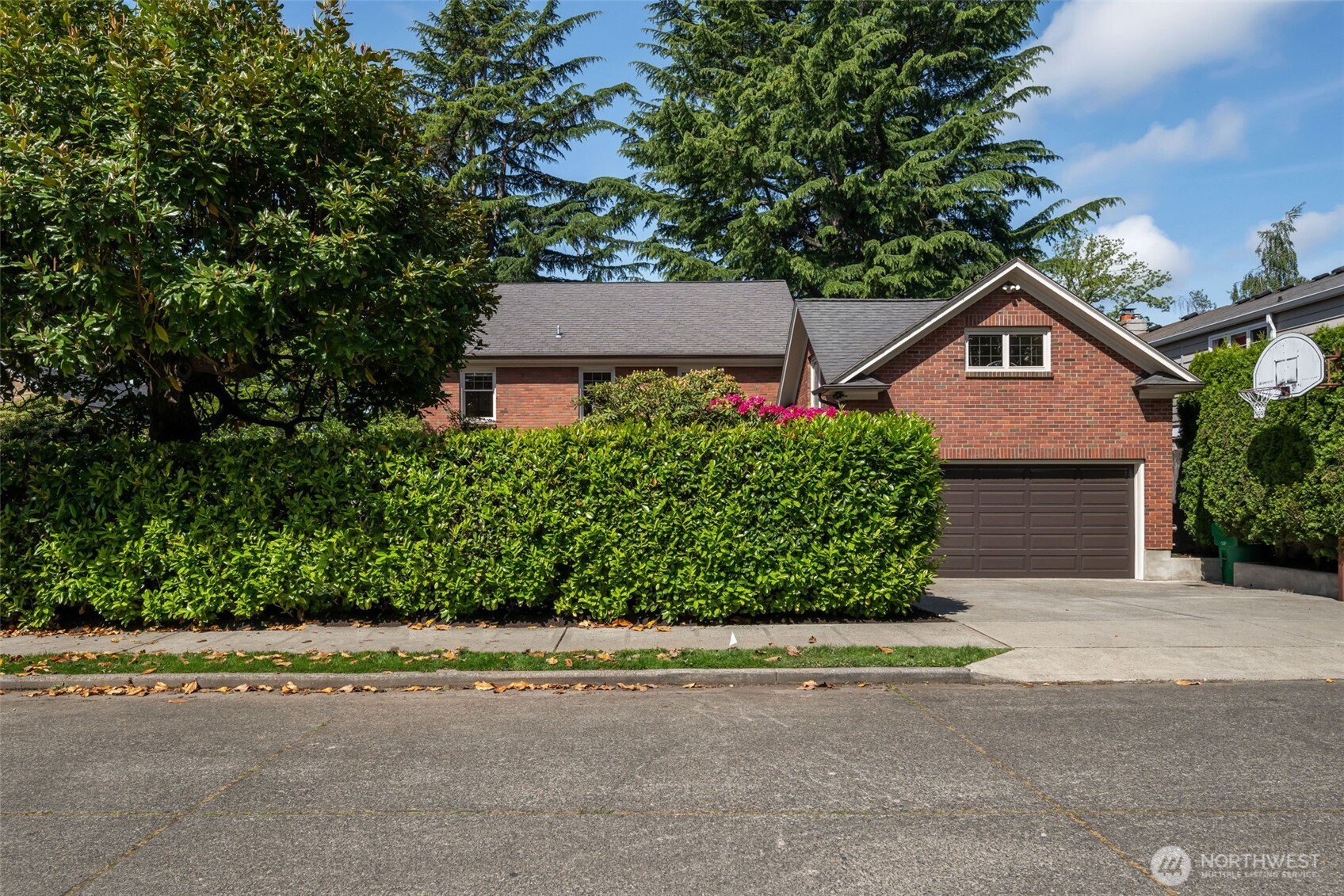 3608 43rd Avenue NE, Seattle, WA 98105