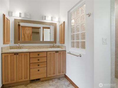 5018 Pleasant Glade Road NE, Olympia, WA 98516 - Photo 16