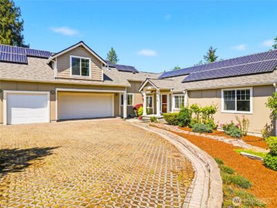 5018 Pleasant Glade Road NE, Olympia, WA 98516 - Photo 2