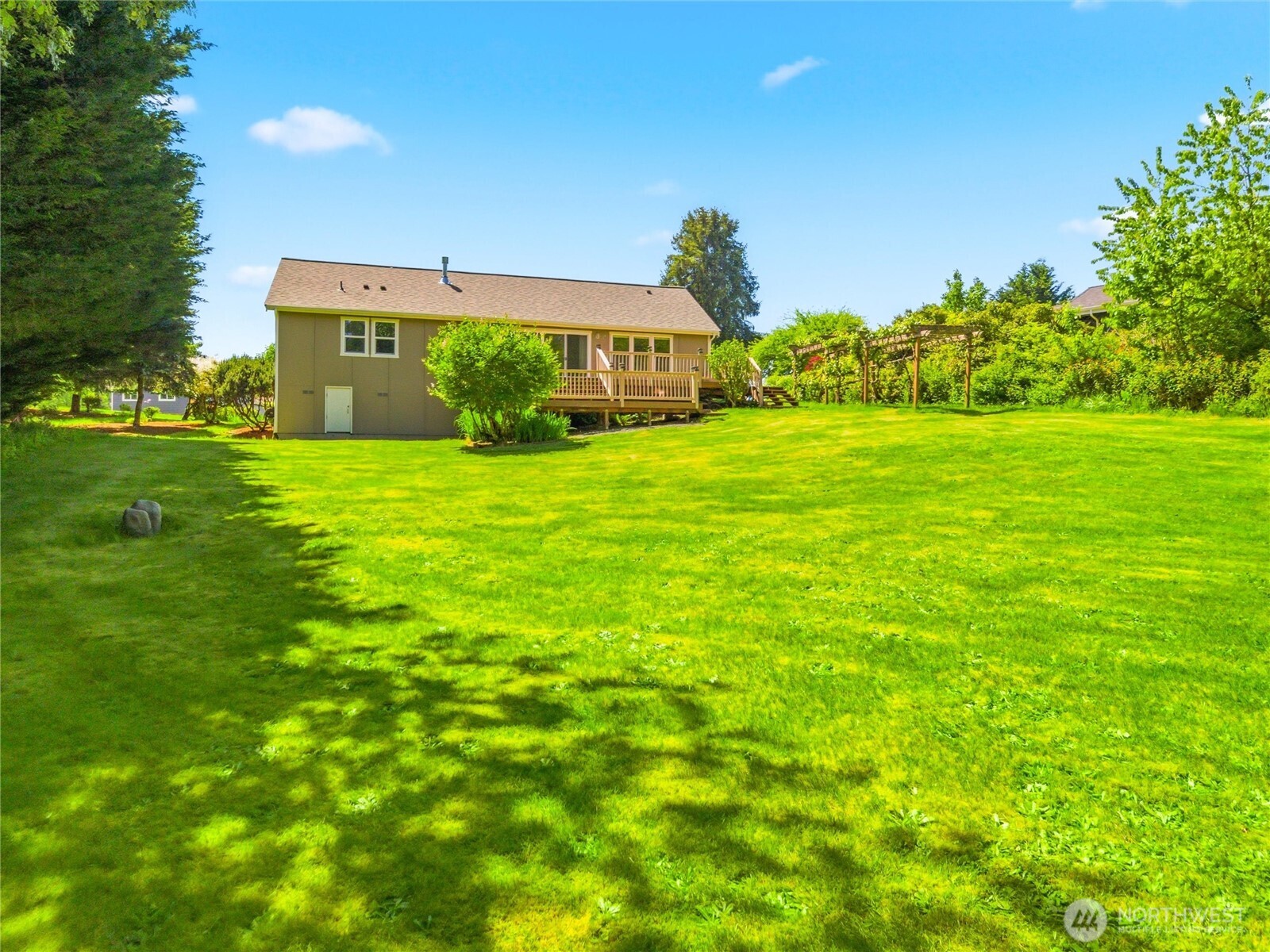 5018 Pleasant Glade Road NE, Olympia, WA 98516
