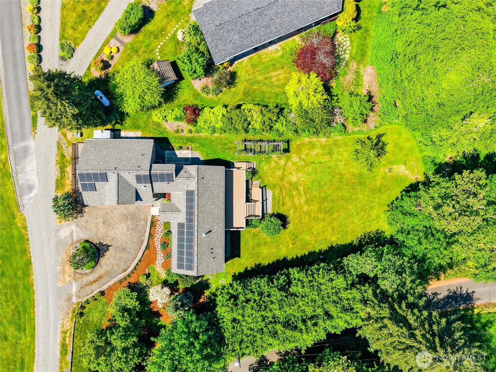5018 Pleasant Glade Road NE, Olympia, WA 98516
