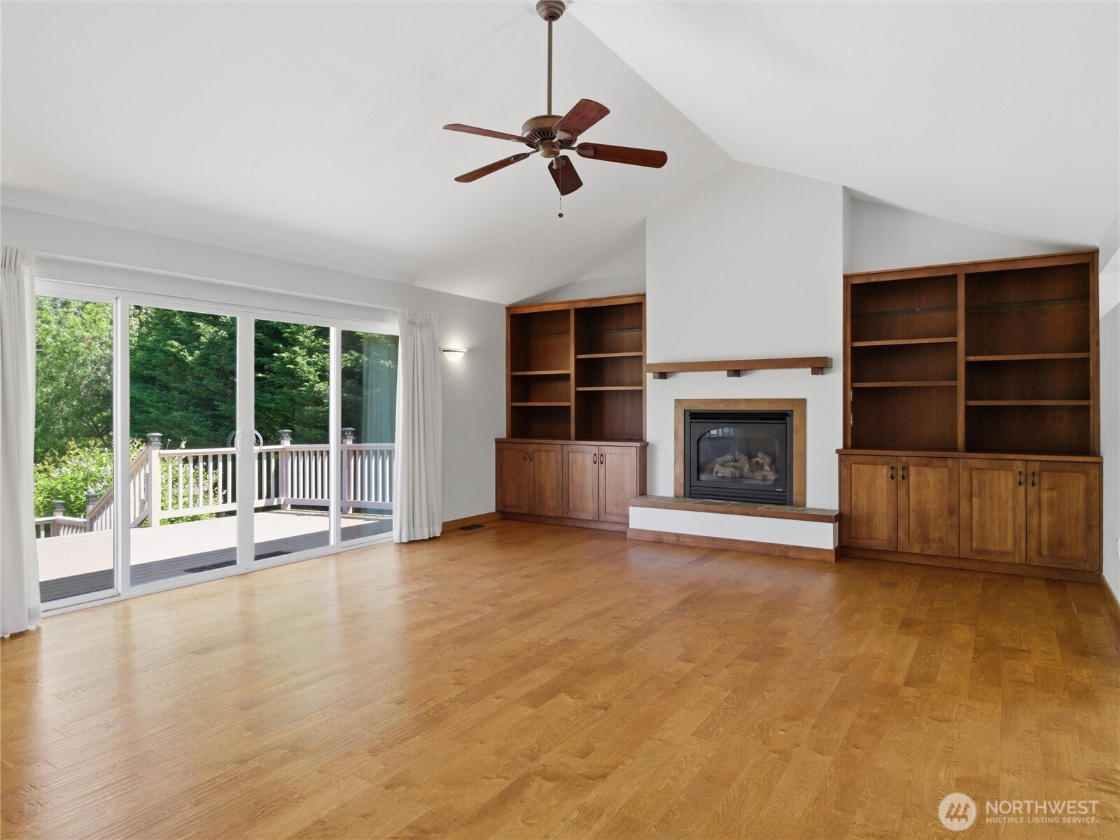 5018 Pleasant Glade Road NE, Olympia, WA 98516