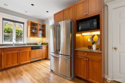2202 E John Street , Seattle, WA 98112-5334 - Photo 13
