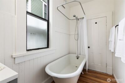 2202 E John Street , Seattle, WA 98112-5334 - Photo 17