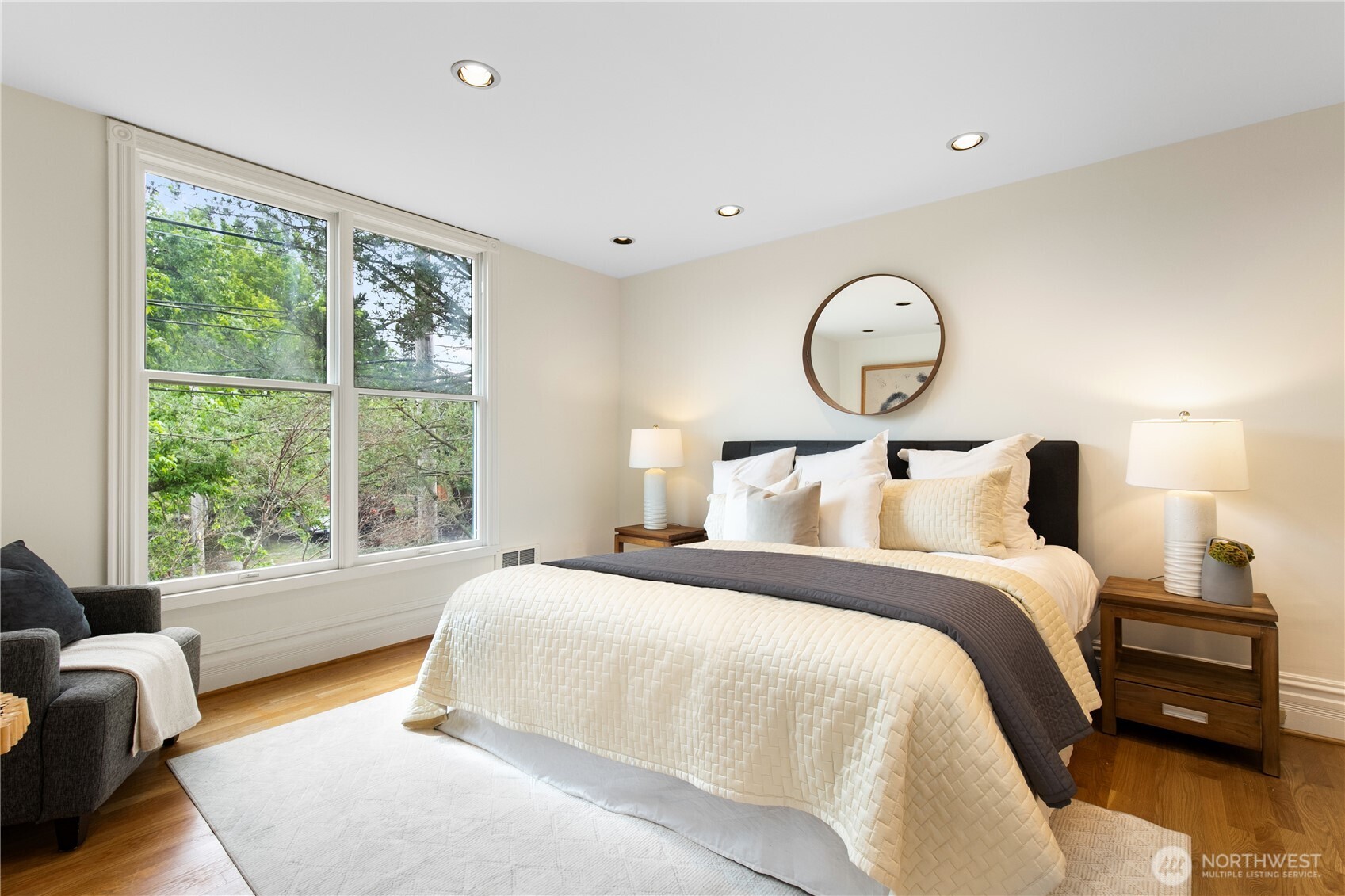 2202 E John Street , Seattle, WA 98112-5334