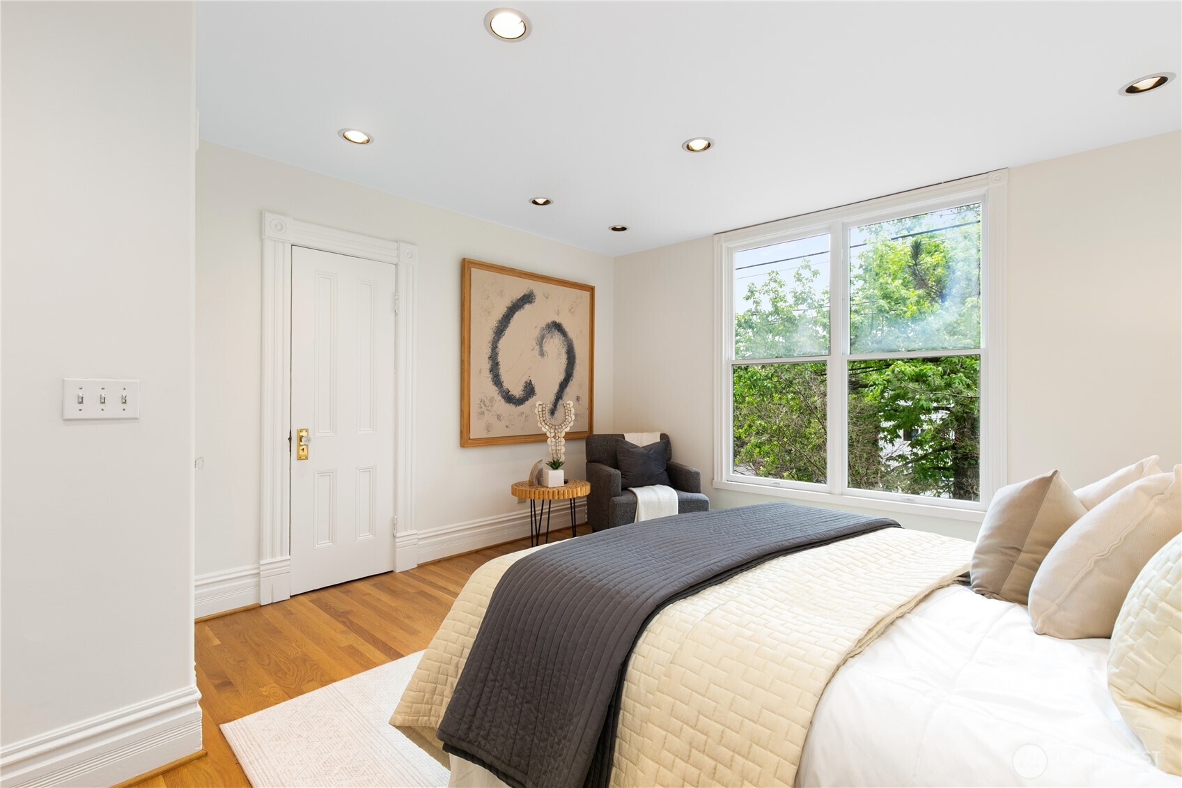 2202 E John Street , Seattle, WA 98112-5334