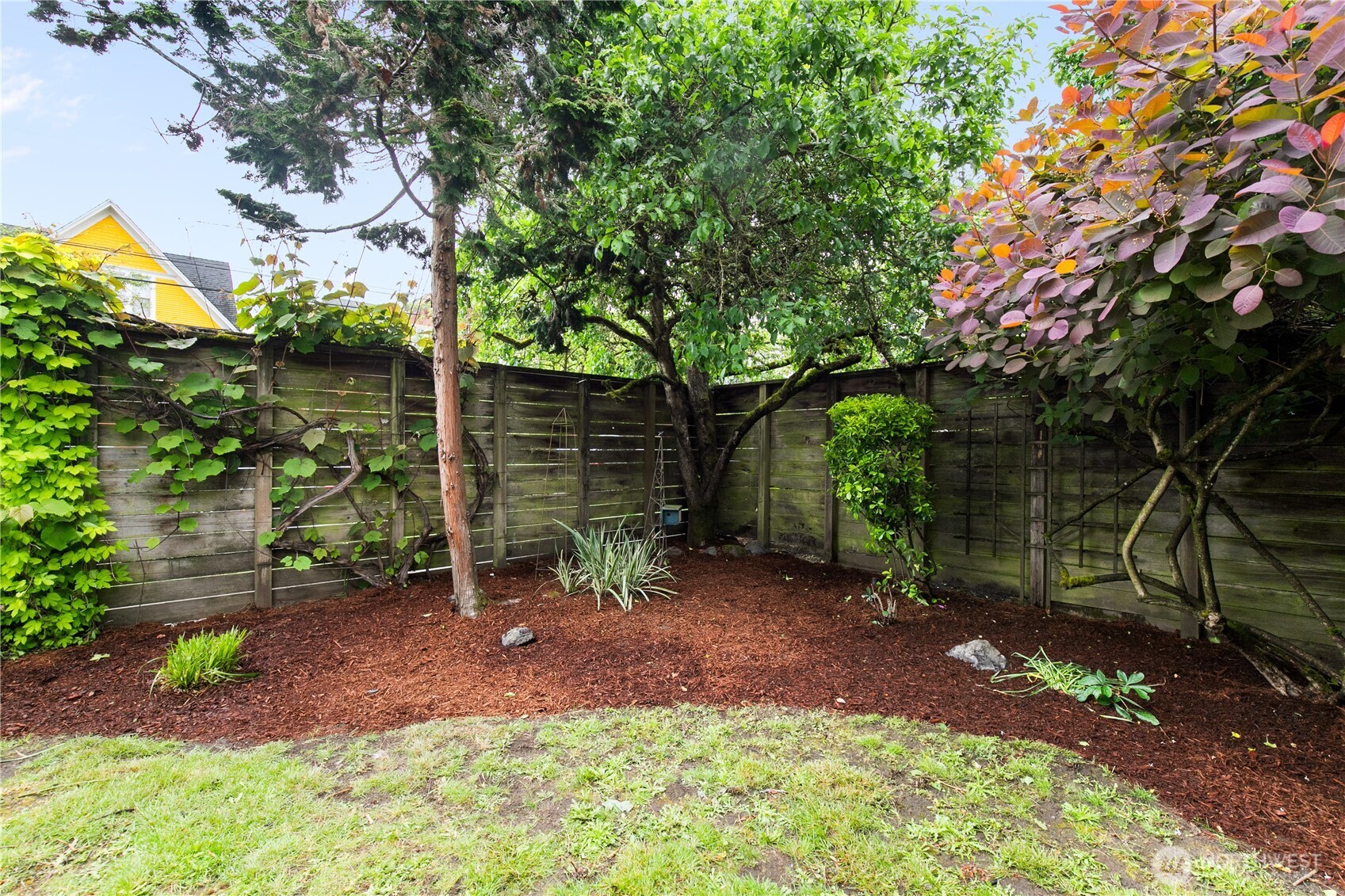 2202 E John Street , Seattle, WA 98112-5334