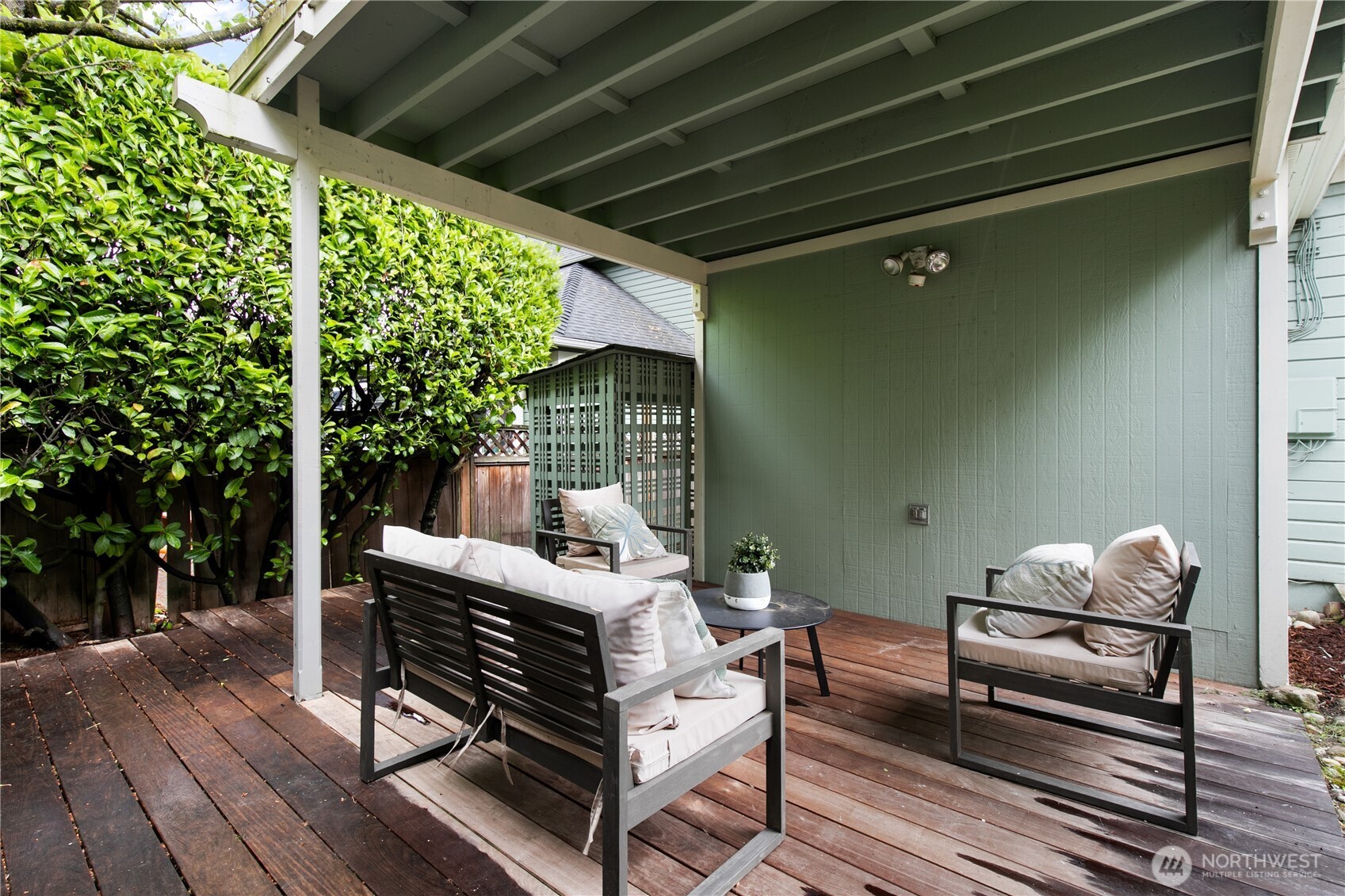 2202 E John Street , Seattle, WA 98112-5334