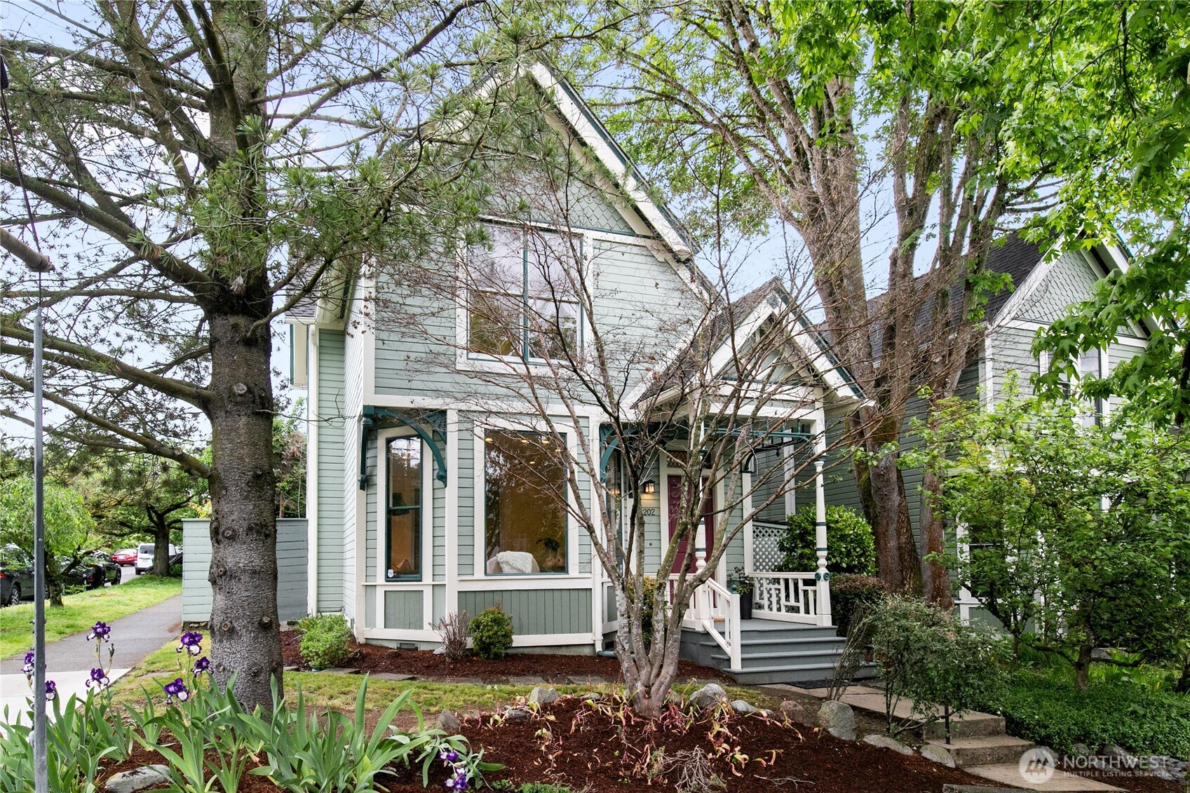 2202 E John Street , Seattle, WA 98112-5334