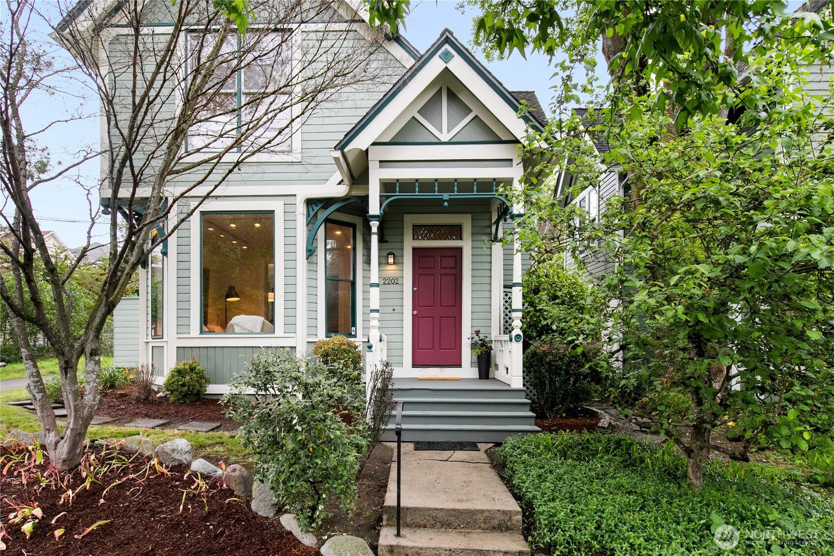 2202 E John Street , Seattle, WA 98112-5334