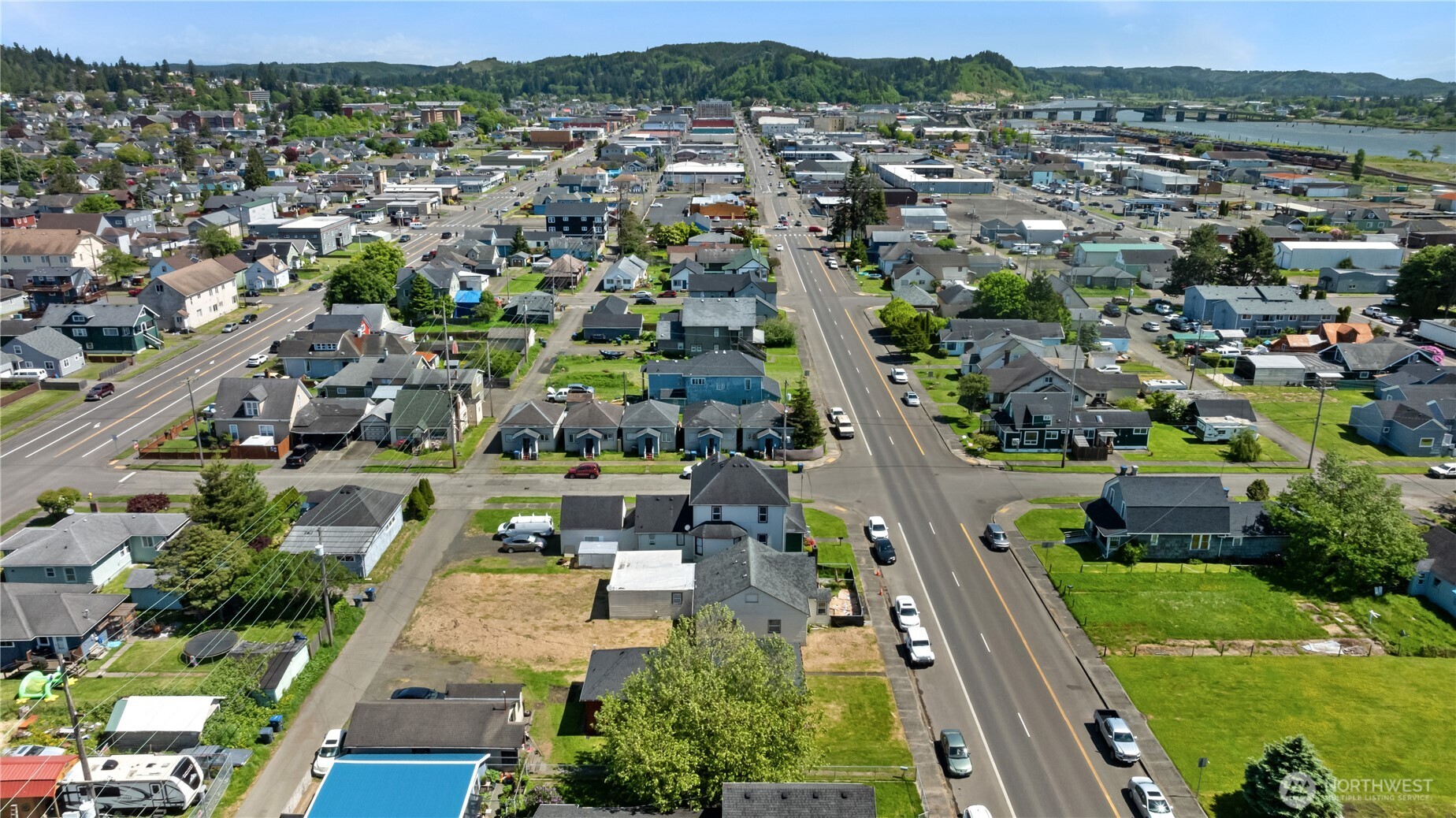 1008 W Wishkah Street , Aberdeen, WA 98520