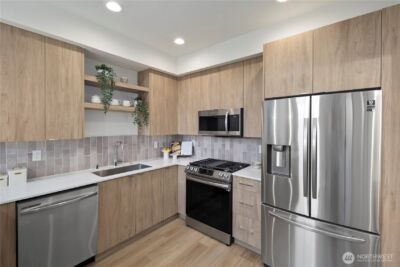 12002 31st Avenue NE, Seattle, WA 98125 - Photo 10