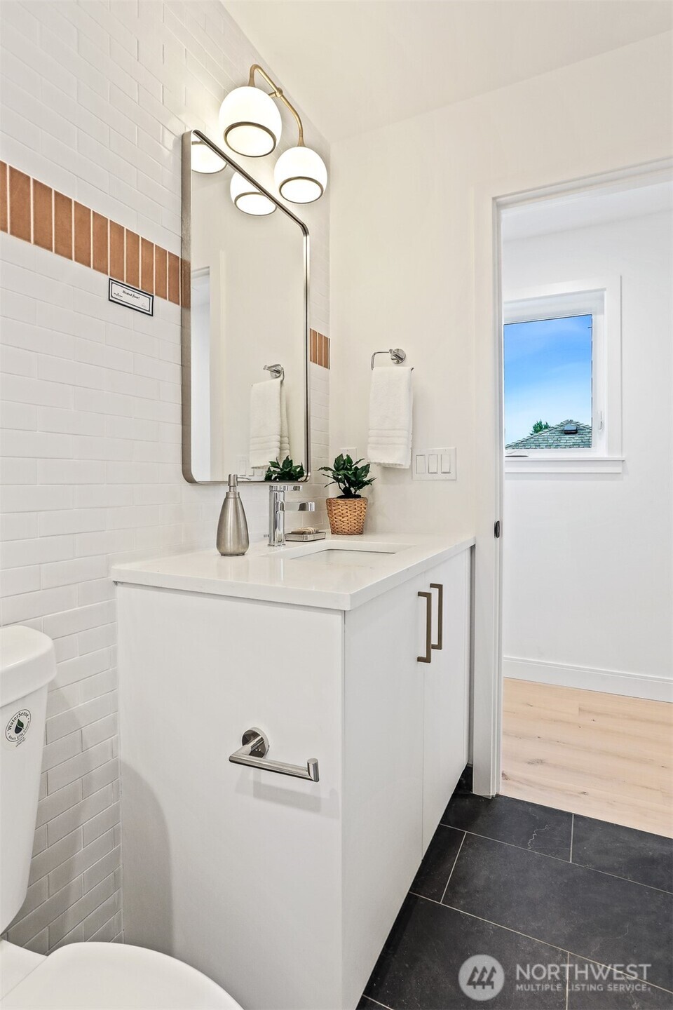 8330 24th Avenue NW, Seattle, WA 98117