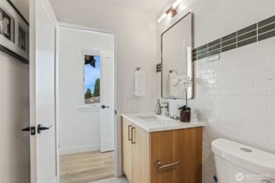 8330 24th Avenue NW, Seattle, WA 98117 - Photo 22