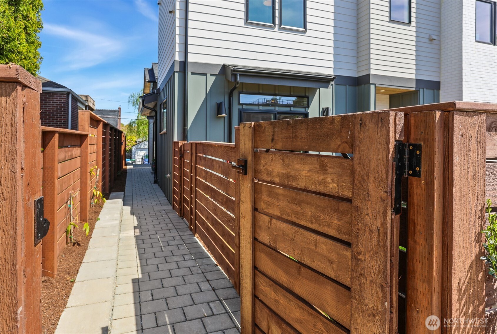 8330 24th Avenue NW, Seattle, WA 98117