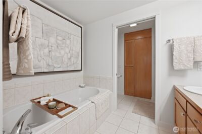 2607 Western Avenue #403, Seattle, WA 98121 - Photo 18