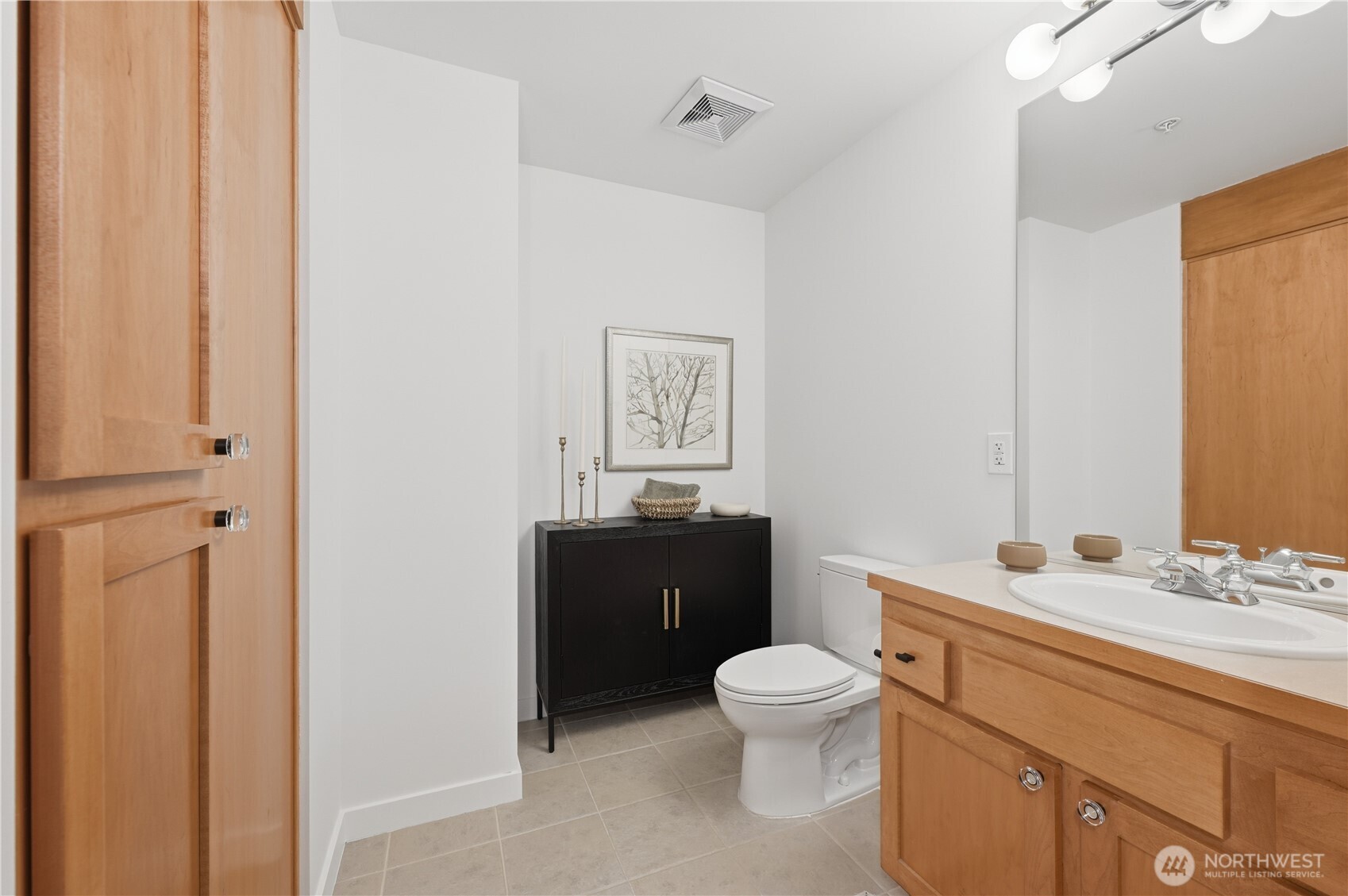 2607 Western Avenue #403, Seattle, WA 98121