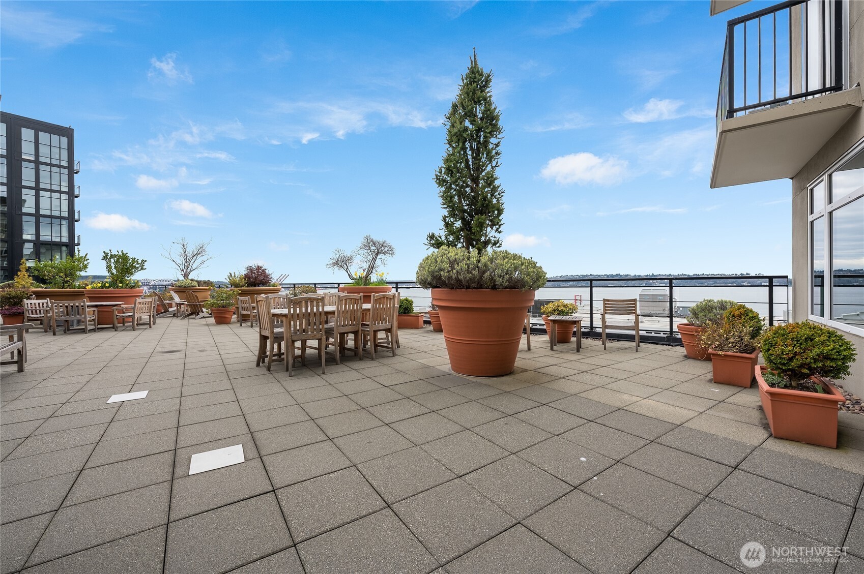 2607 Western Avenue #403, Seattle, WA 98121