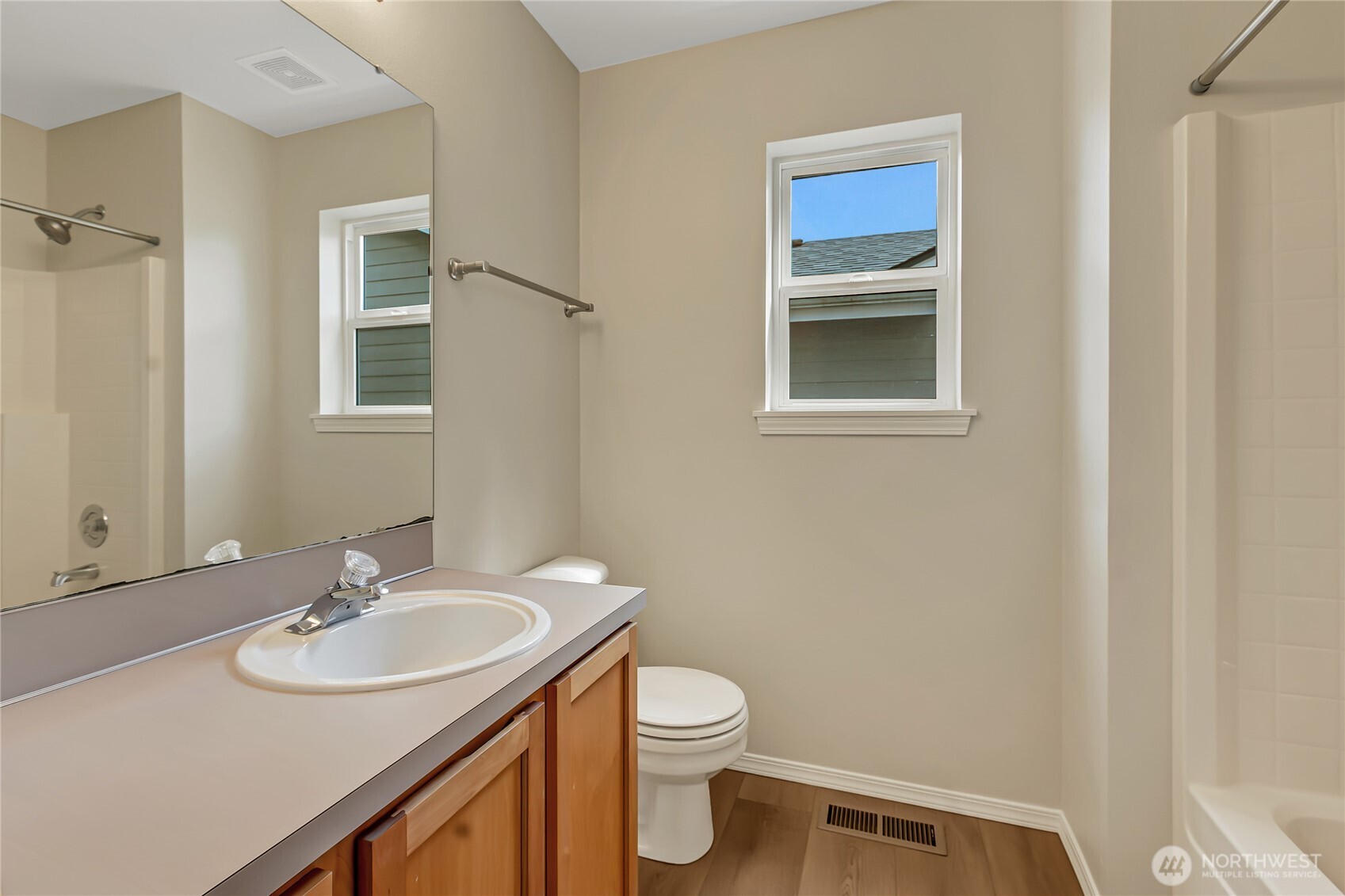 16814 128th Avenue E, Puyallup, WA 98374