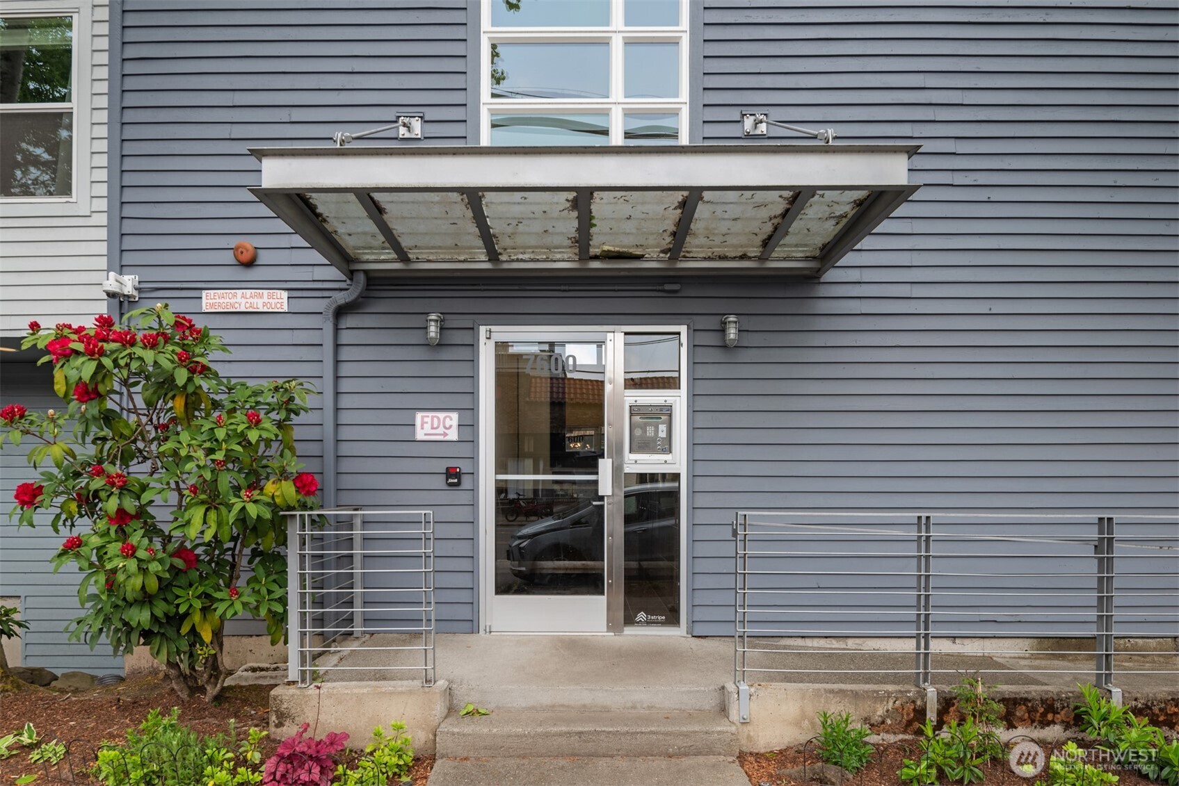 7600 Greenwood Avenue N #303, Seattle, WA 98103