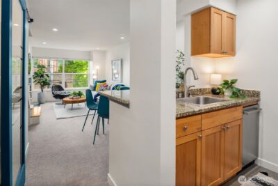 7600 Greenwood Avenue N #303, Seattle, WA 98103 - Photo 4