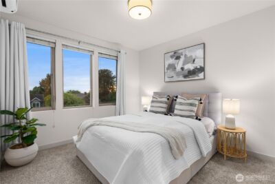 12002 Greenwood Avenue N, Seattle, WA 98133 - Photo 13