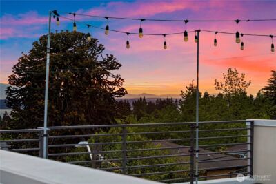 12002 Greenwood Avenue N, Seattle, WA 98133 - Photo 28